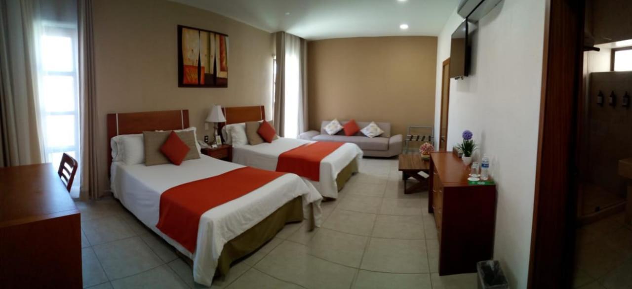 Victoria Hotel 4*